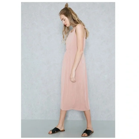 Farrow Midi Dress in Blush Pink - Picture 2 of 8